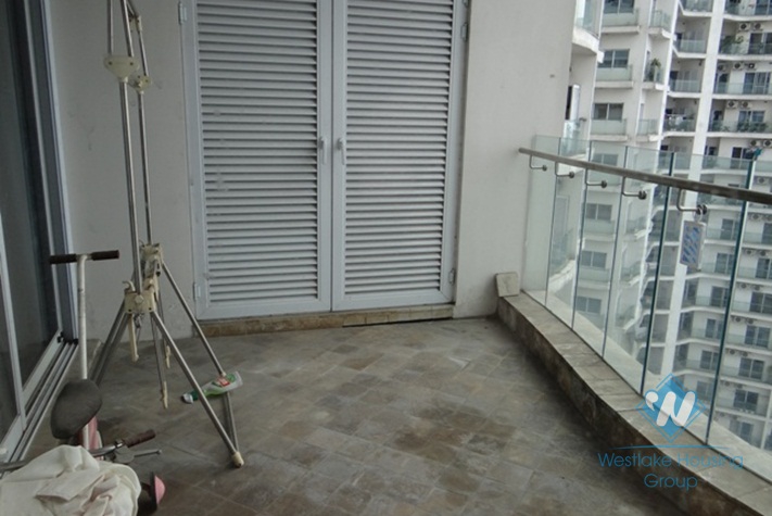 High floor three bedrooms apartment for rent in Golden Westlake, Ha Noi